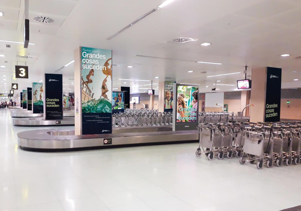 IBIZA AIRPORT ADVERTEREN